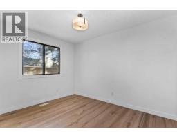 7006A Bowness Road NW - photo 9
