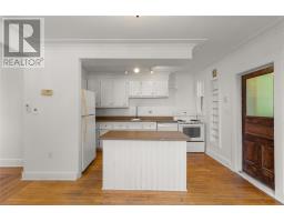 6 Franklyn Avenue thumbnail 7