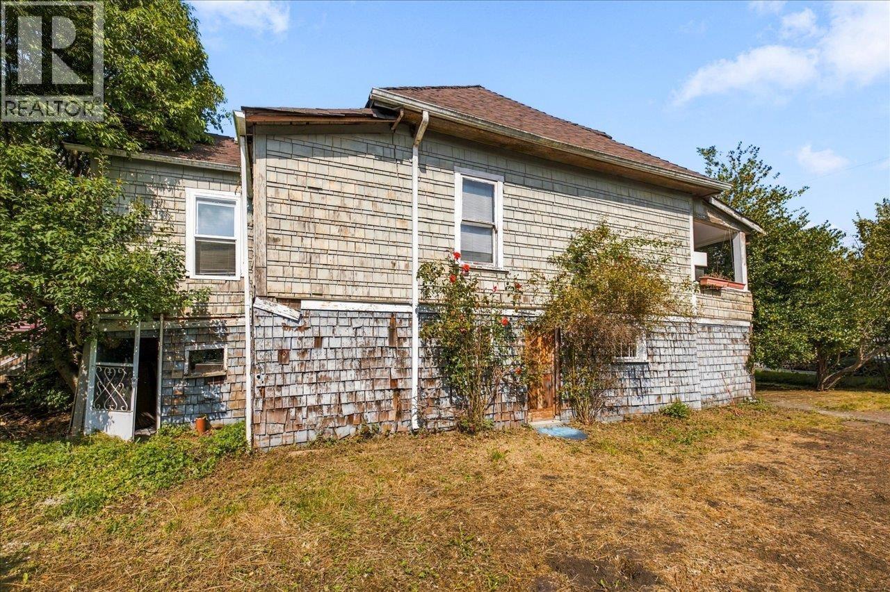 242 N BOYNE STREET, New Westminster — photo 8