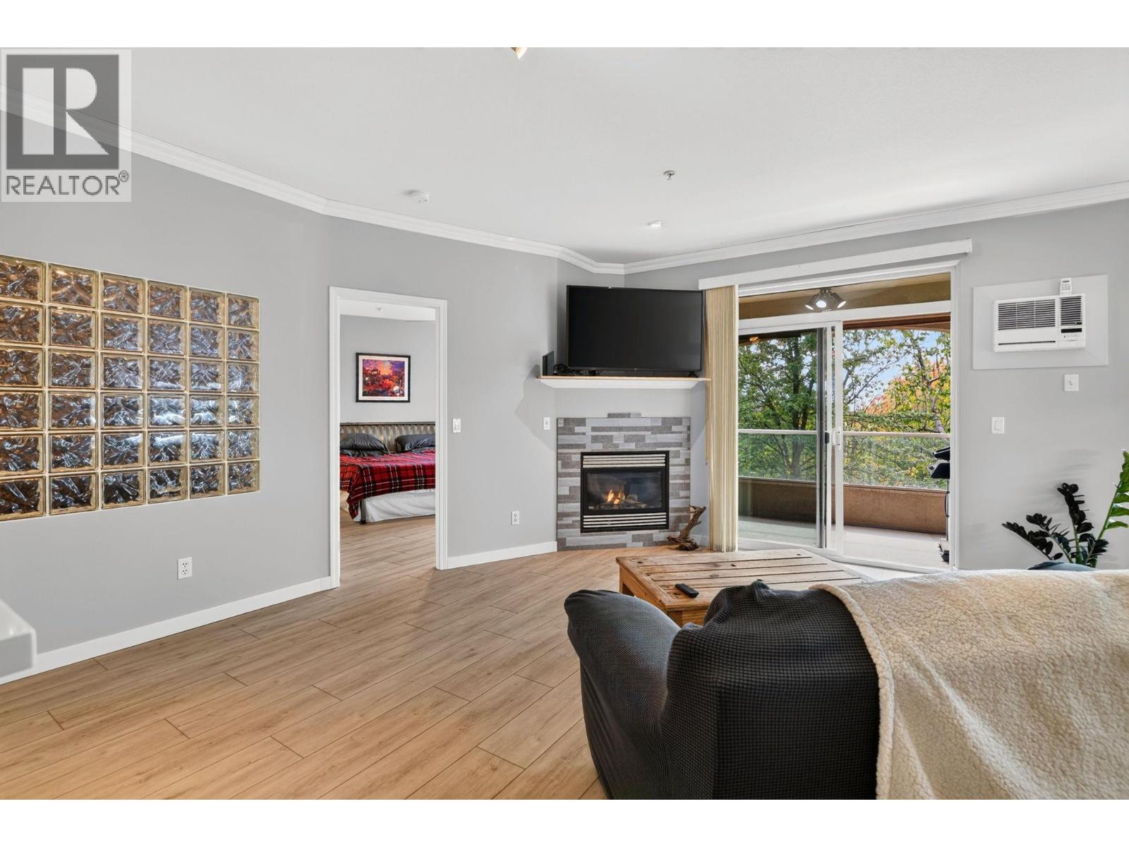 1960 Enterprise Way Unit# 312, Kelowna
