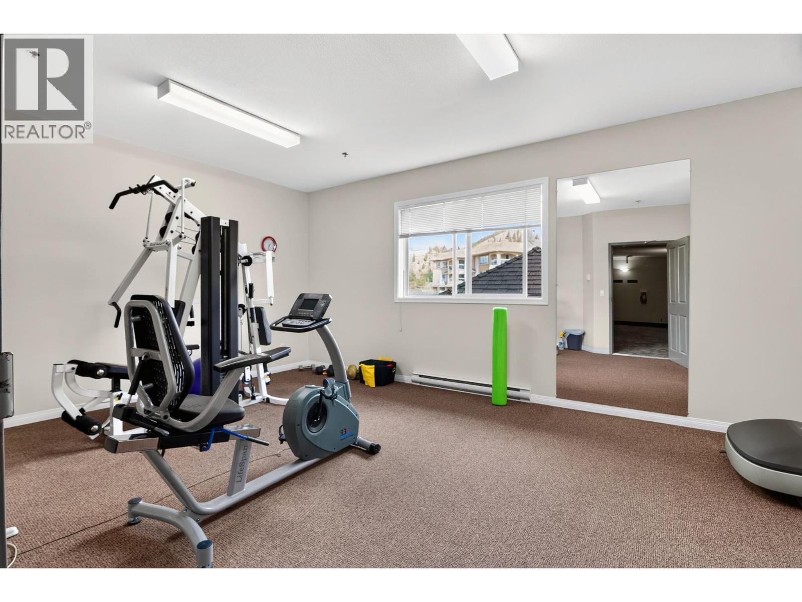 1960 Enterprise Way Unit# 312, Kelowna