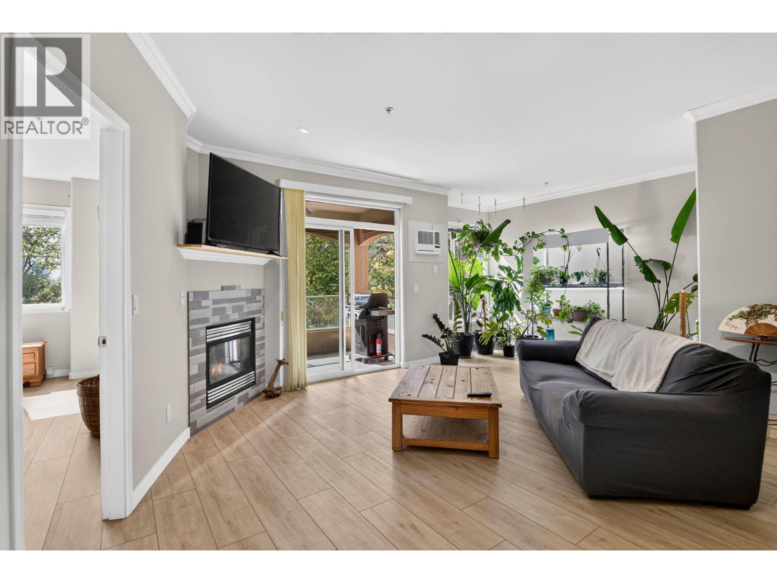 1960 Enterprise Way Unit# 312, Kelowna
