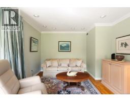 3656 Cadboro Bay Rd, Oak Bay, BC V8R5K8 Photo 23