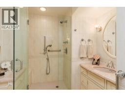 3656 Cadboro Bay Rd, Oak Bay, BC V8R5K8 Photo 27