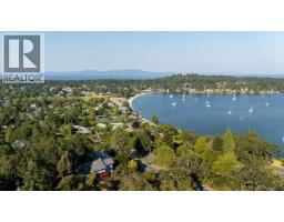 3656 Cadboro Bay Rd, Oak Bay, BC V8R5K8 Photo 51