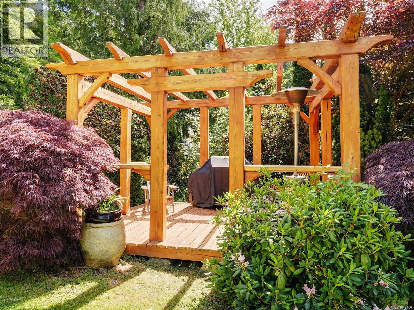  1167 Goldstream Avenue, Langford