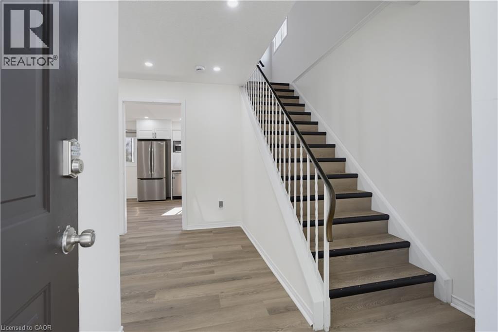 3 Bed, 2 Bath House for Rent in London – 1766 CULVER Drive, London - Image 6