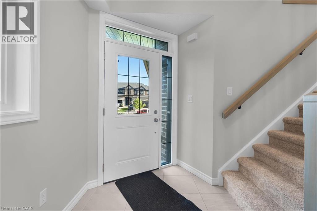 109 LINKS Crescent - Image 3