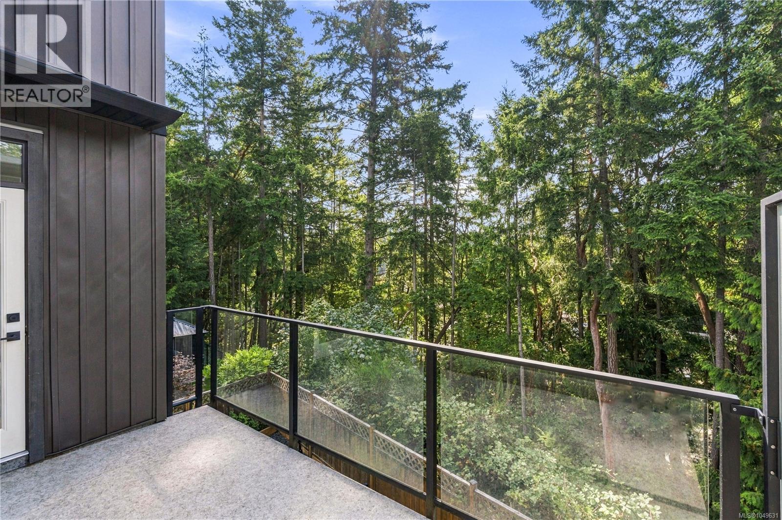 230 Golden Oaks Cres - 30