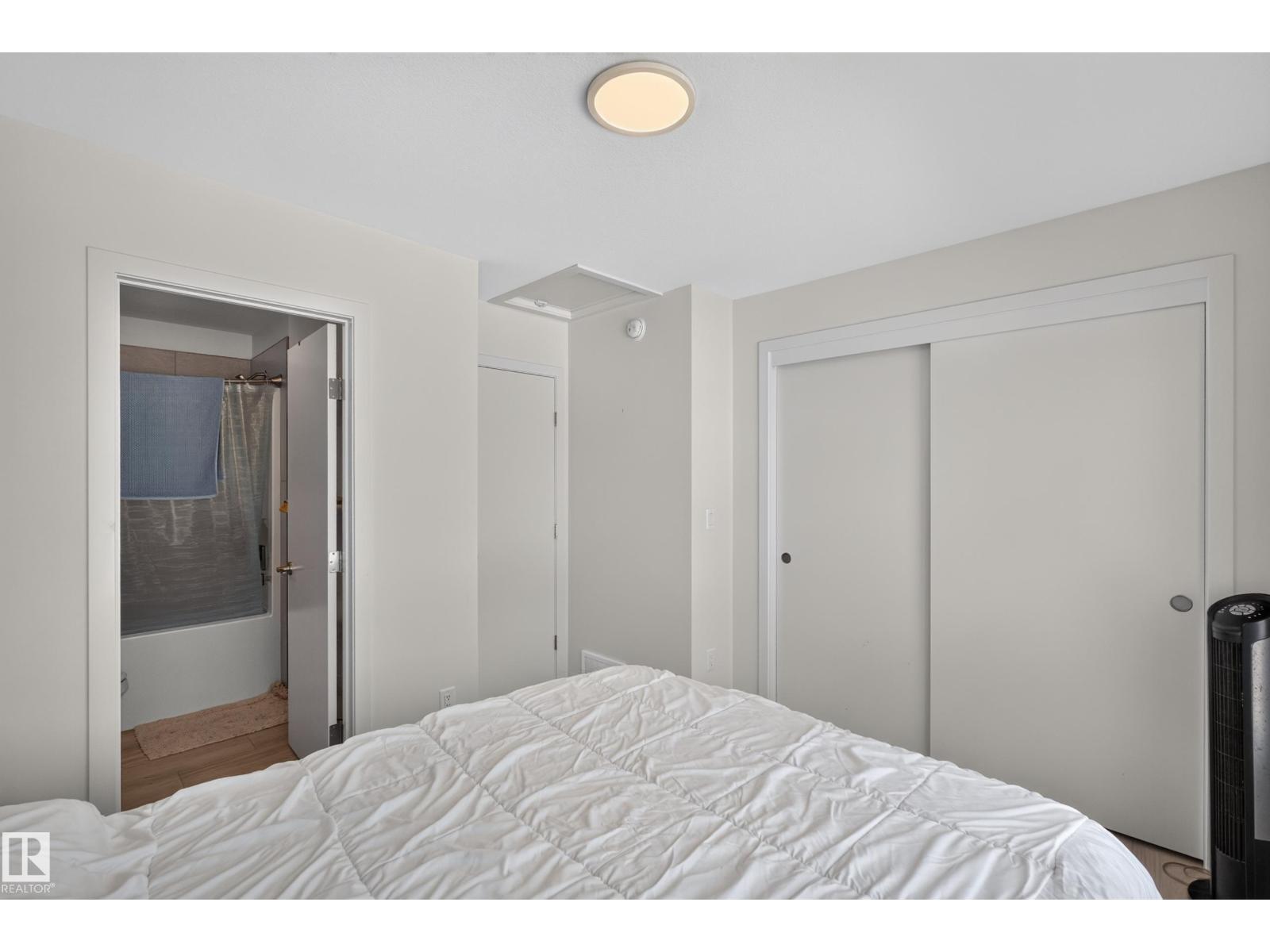 3241 KESWICK WY SW - 25