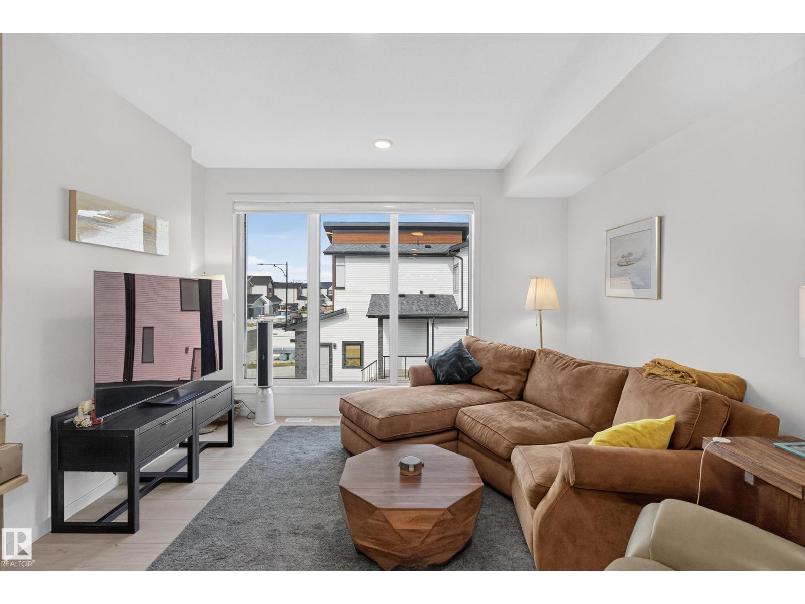 3241 KESWICK WY SW - 4