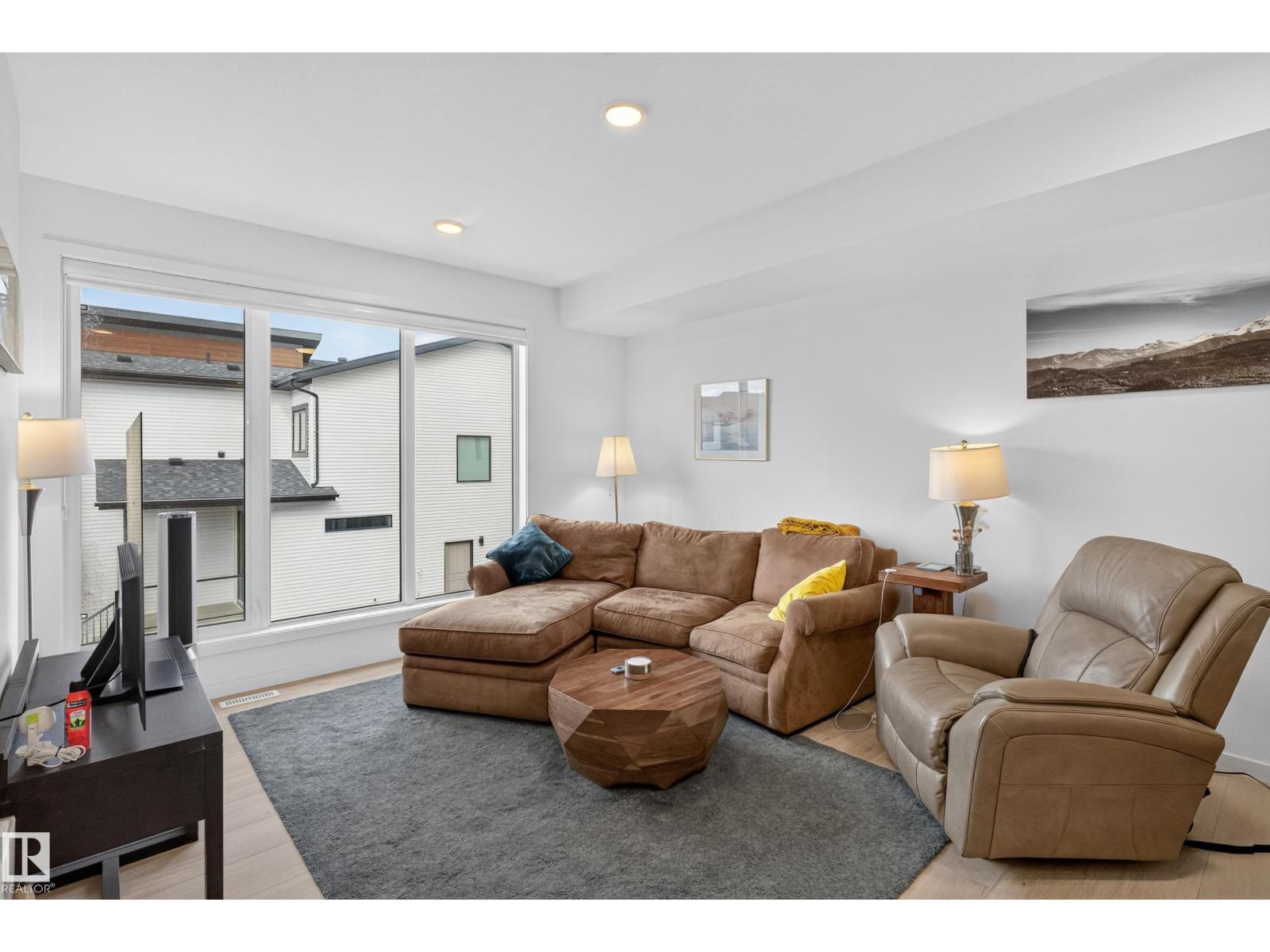 3241 KESWICK WY SW - 6