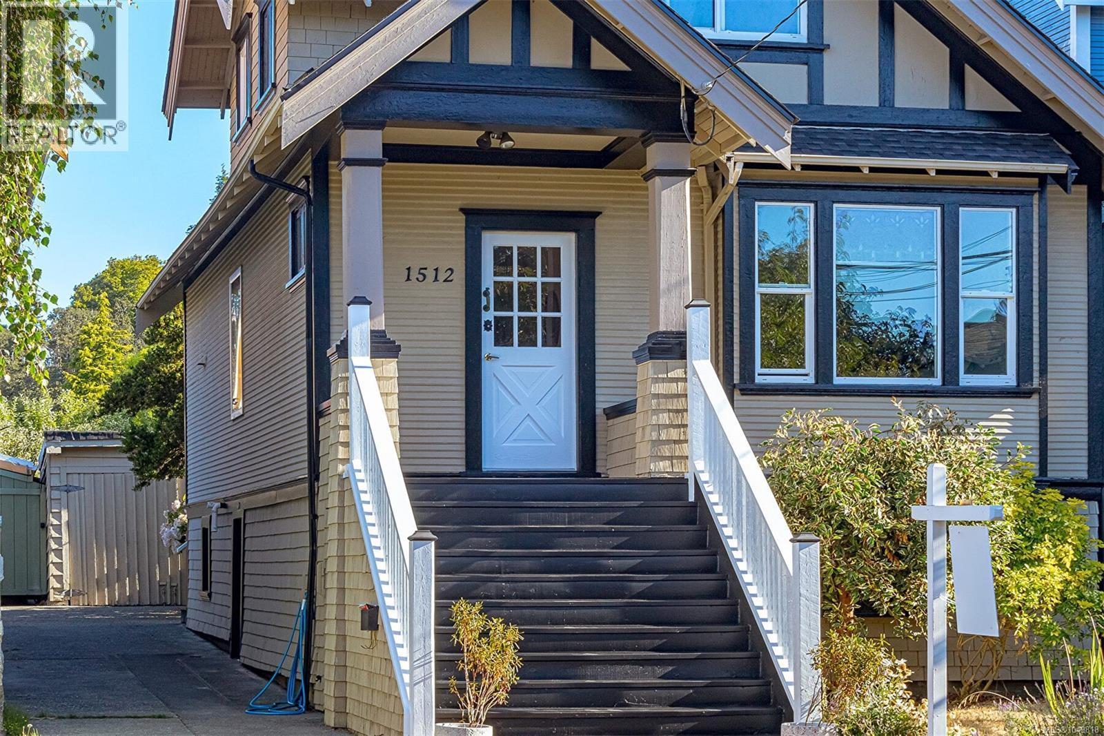 1512 Brooke St, Victoria