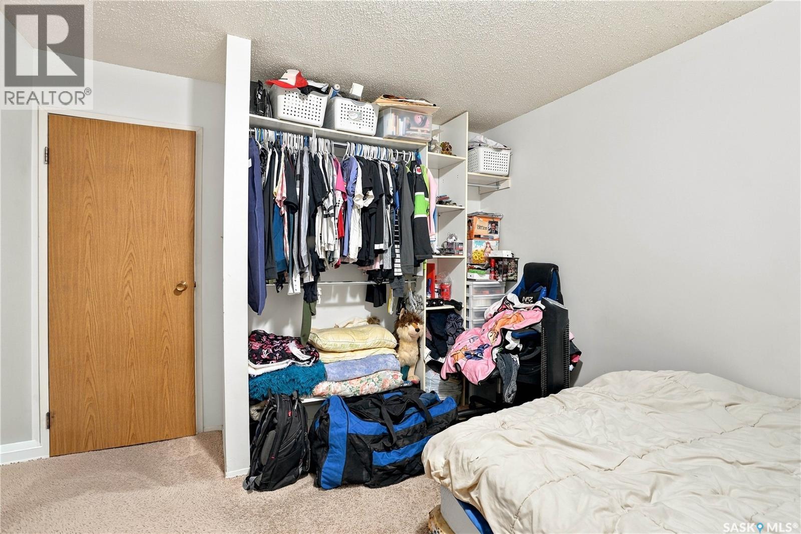 #203B 4040 8th STREET E - 21