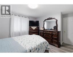Foyer - 2424 Timbercrest Avenue, Windsor, ON N8P1S2 Photo 12