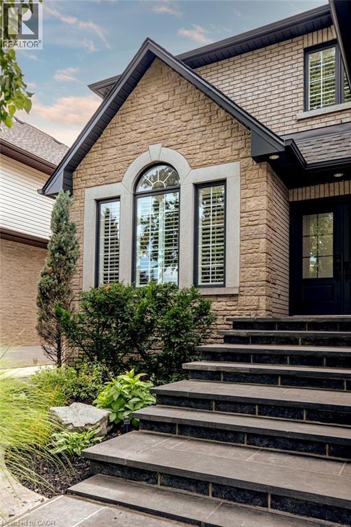 55 CHIANTI Crescent, Stoney Creek — photo 3