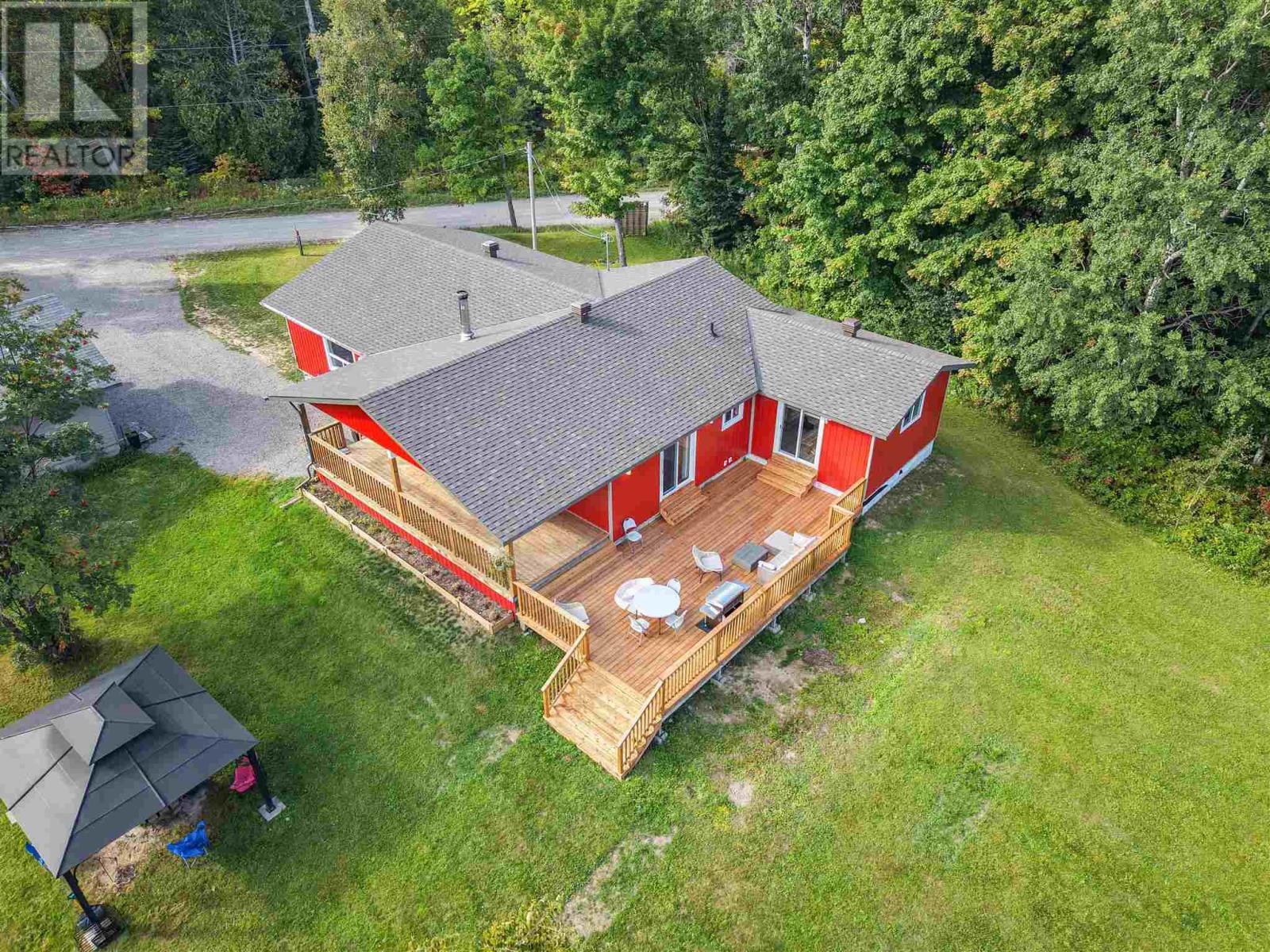 24 Olar RD, Goulais River