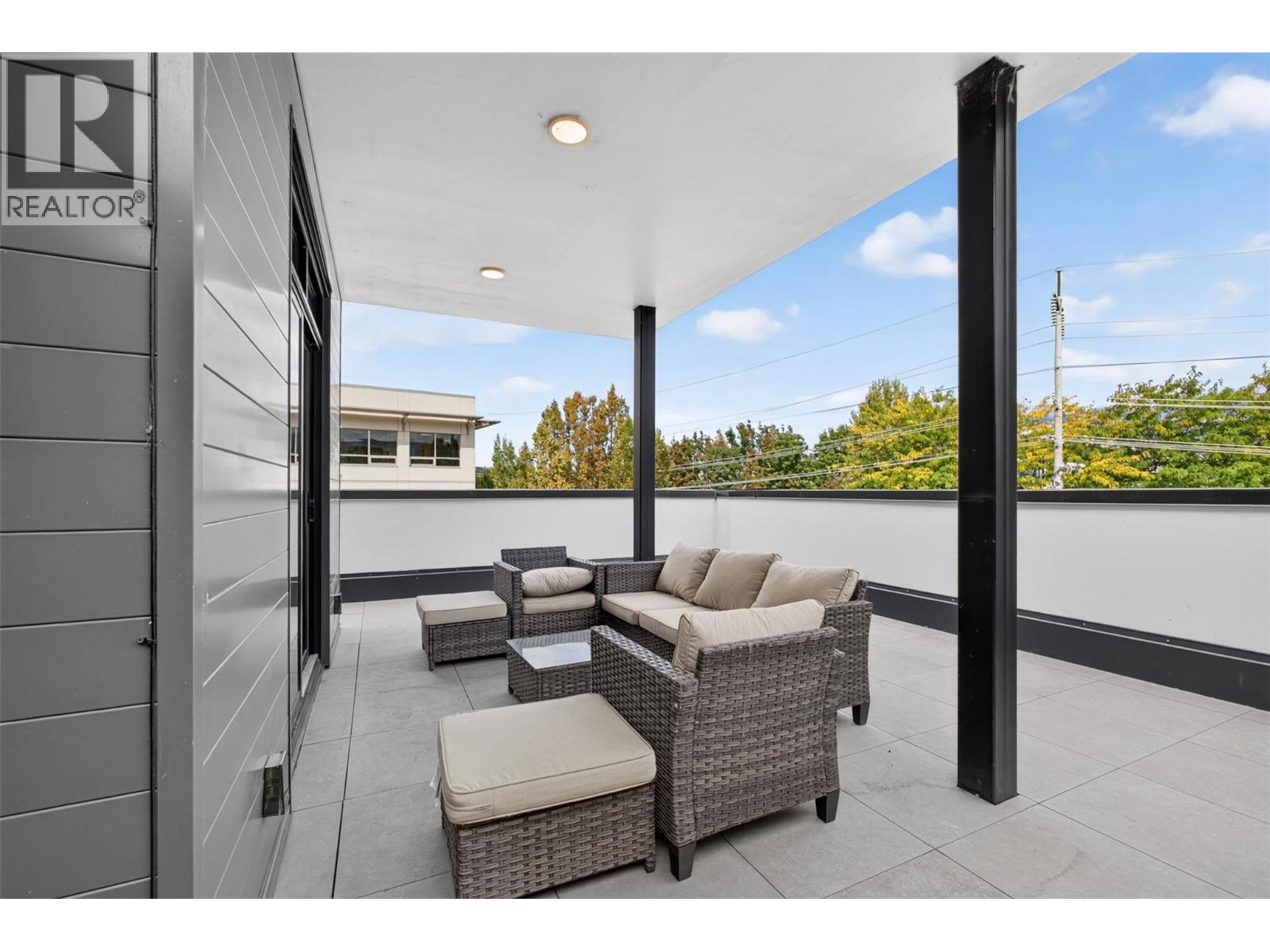 #TH7 3340 Richter Street - 34