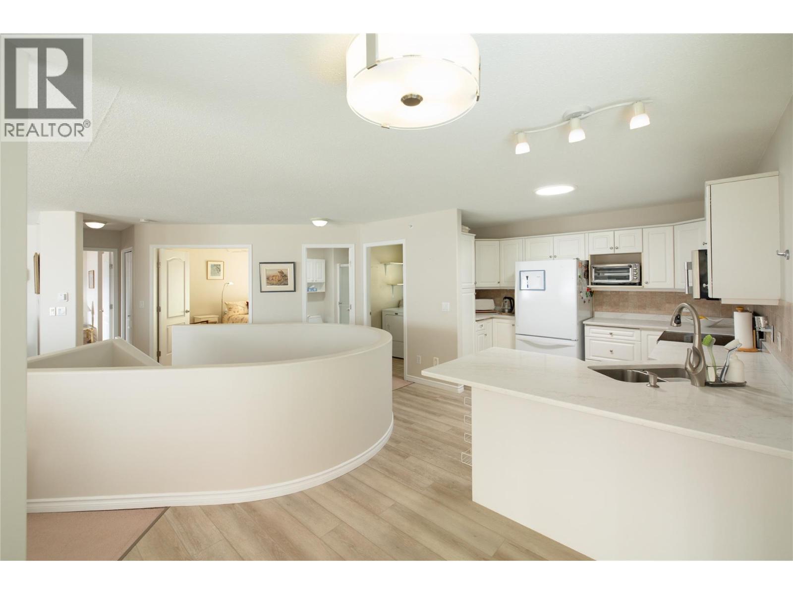 5300 Huston Road Unit# 203, Peachland