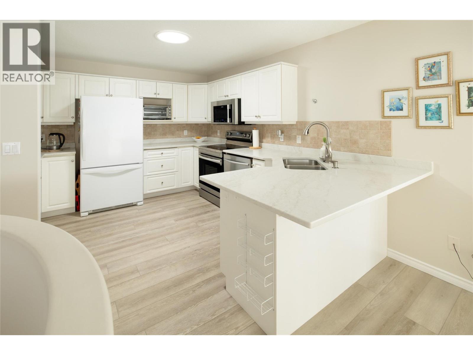 5300 Huston Road Unit# 203, Peachland