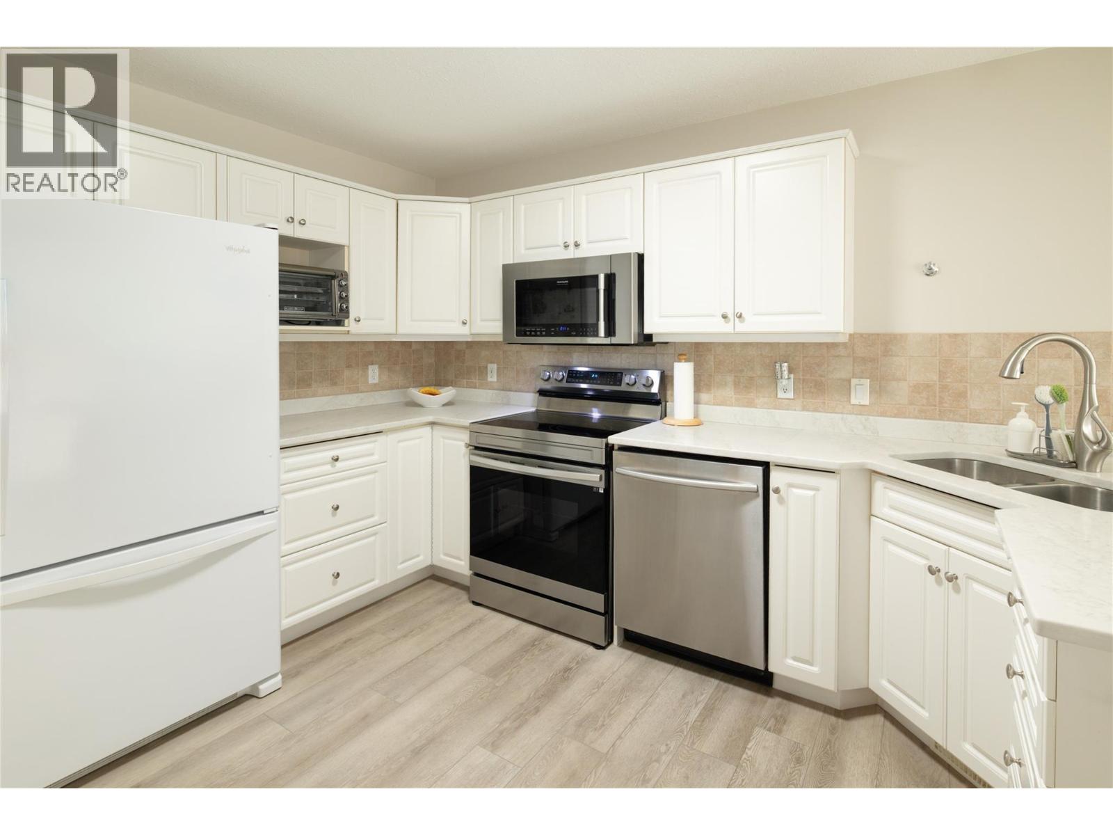 5300 Huston Road Unit# 203, Peachland