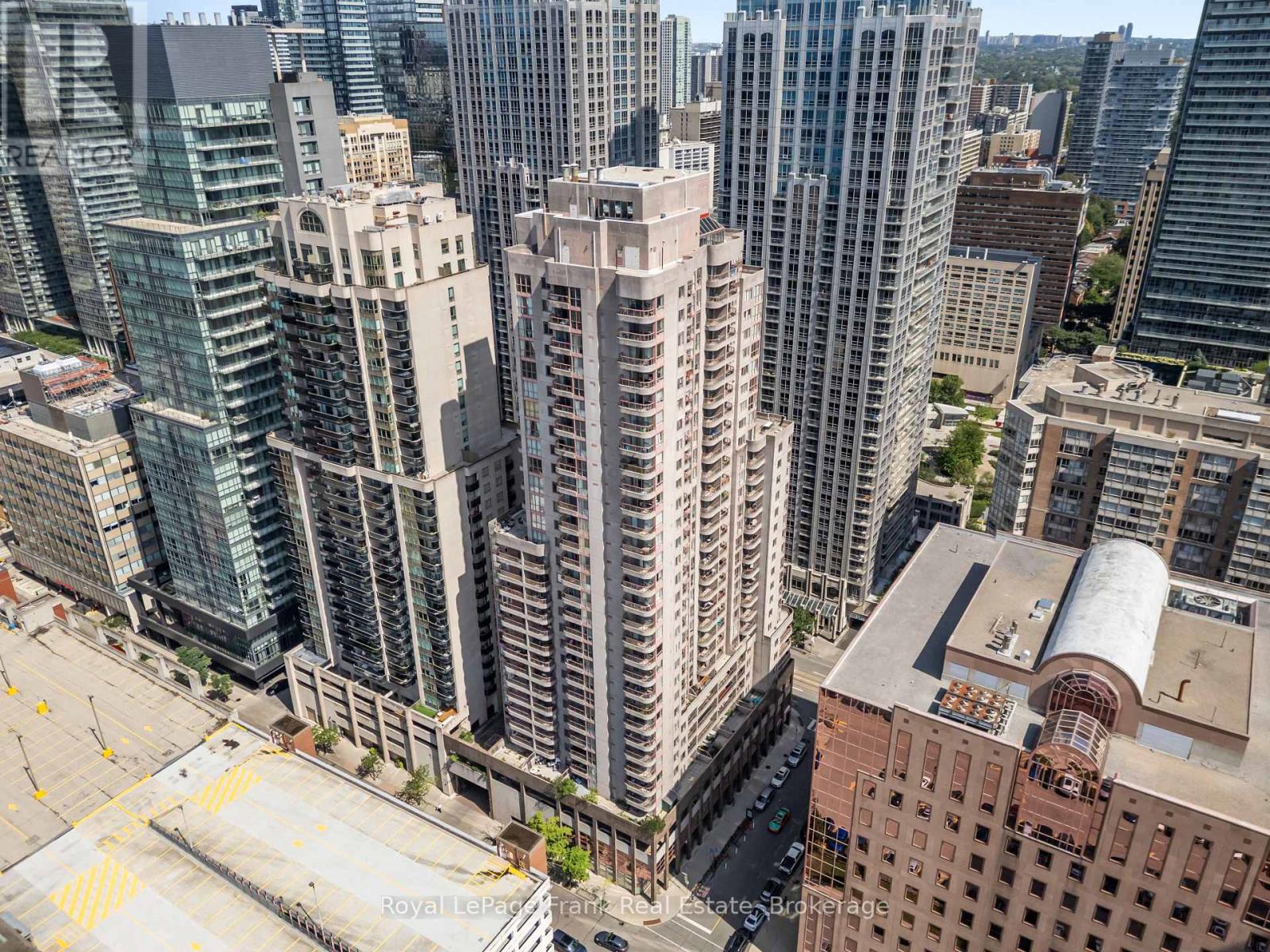 #2910 736 BAY STREET - 1