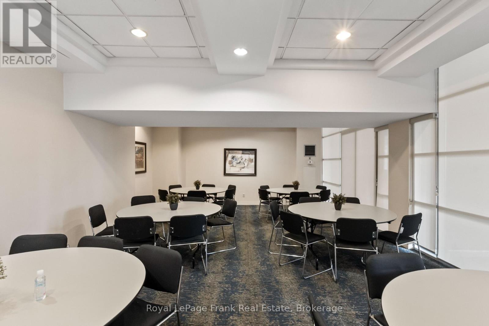 #2910 736 BAY STREET - Image 29
