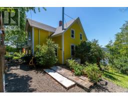 329 Chute Road, Bear River, NS B0S1B0 Photo 12
