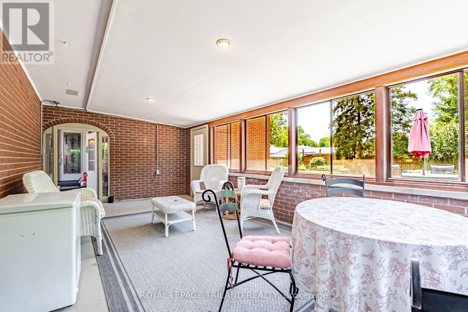 189 HUNTINGTON CRESCENT - Image 33