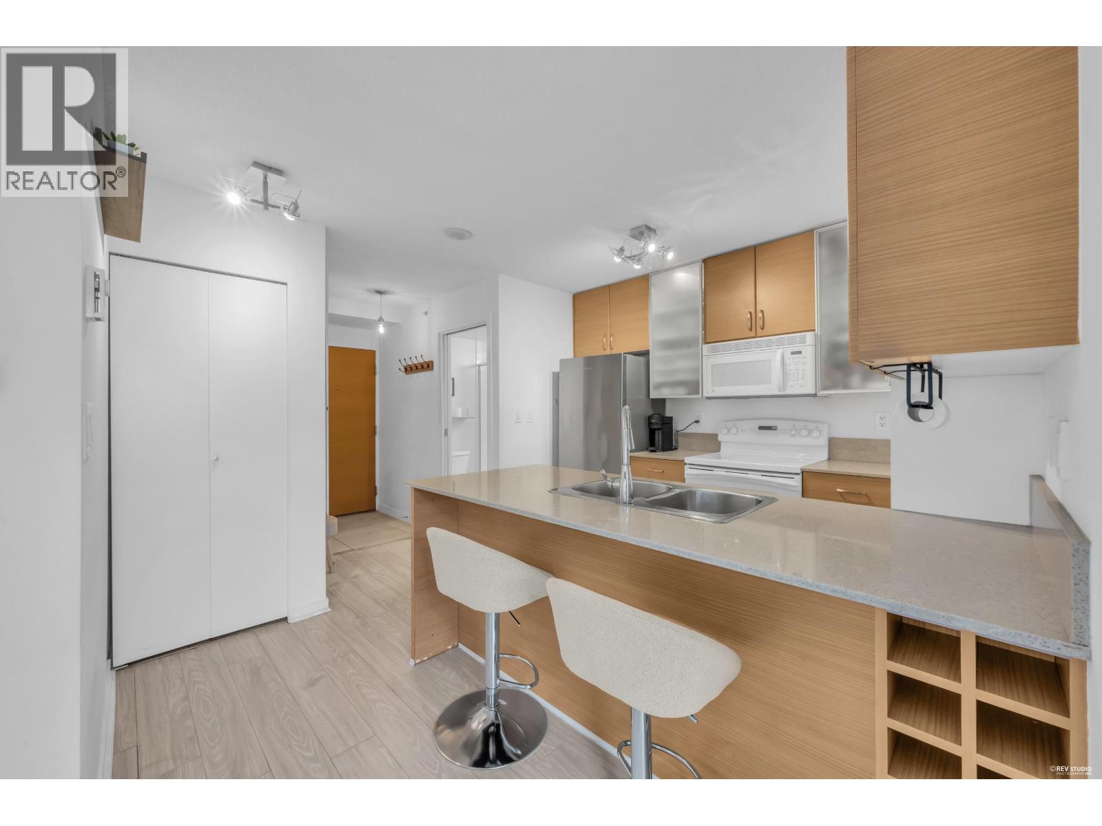 1401 928 HOMER STREET, Vancouver — photo 3