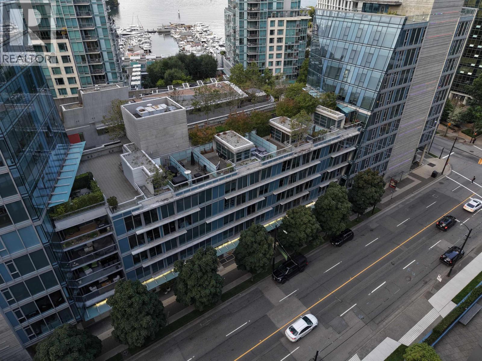 206 1477 W PENDER STREET, Vancouver — photo 1