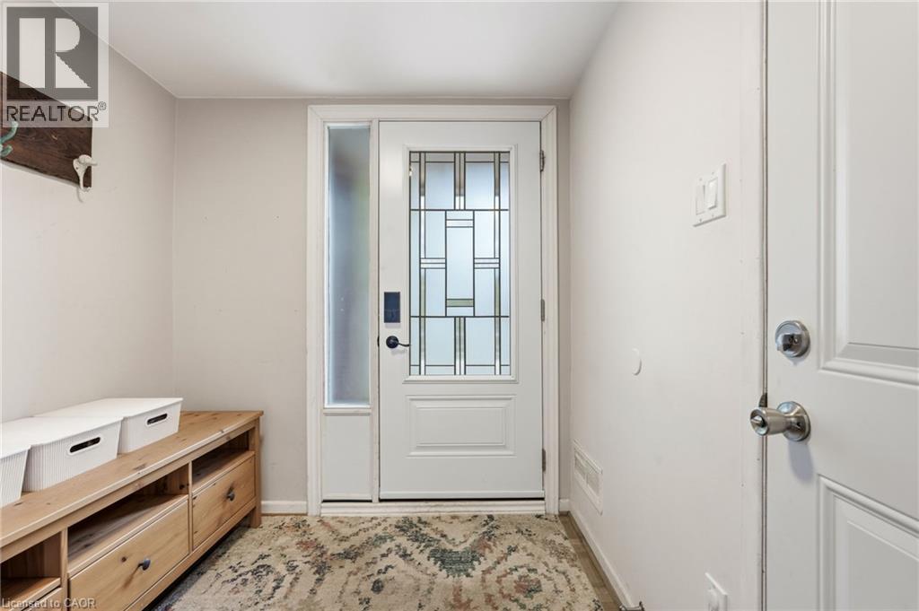 3 BURDOCK Lane Unit# 33, Dundas — photo 3
