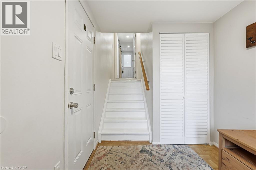 3 BURDOCK Lane Unit# 33, Dundas — photo 4