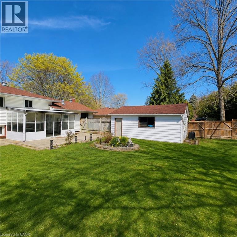 4 Bed, 2 Bath House for Rent in London – 456 BELVEDERE Avenue, London - Image 4