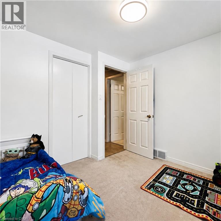 4 Bed, 2 Bath House for Rent in London – 456 BELVEDERE Avenue, London - Image 22