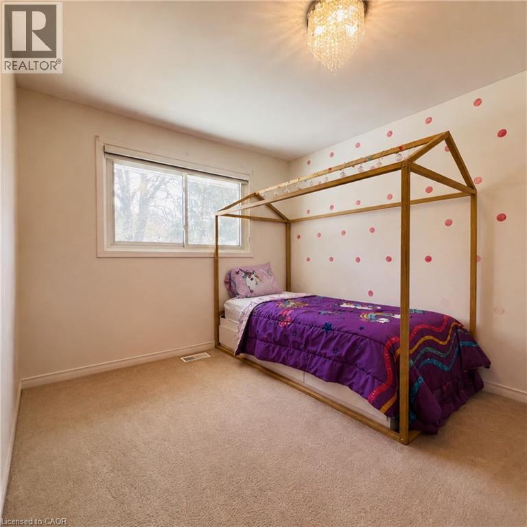 4 Bed, 2 Bath House for Rent in London – 456 BELVEDERE Avenue, London - Image 23