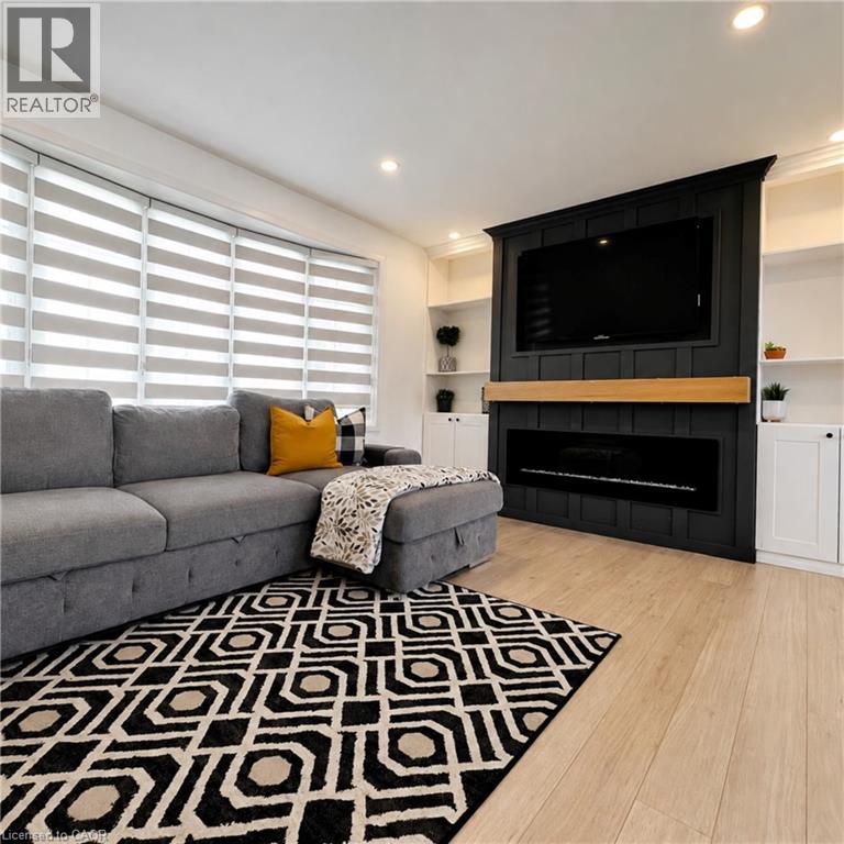 4 Bed, 2 Bath House for Rent in London – 456 BELVEDERE Avenue, London - Image 9