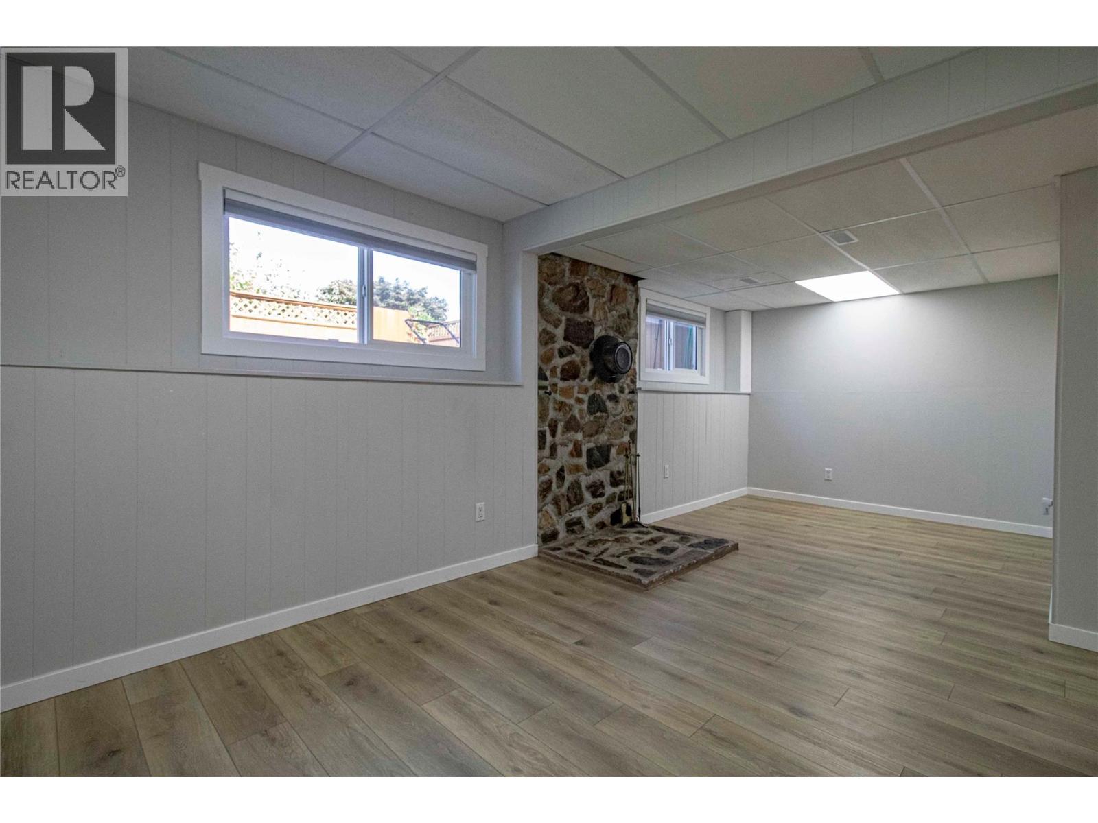 1605 Carmi Avenue, Penticton