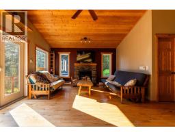 1629 Adolph Johnson Road, Golden, BC V0A1H1 Photo 19