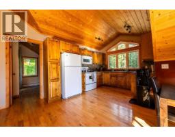 1629 Adolph Johnson Road, Golden, BC V0A1H1 Photo 16
