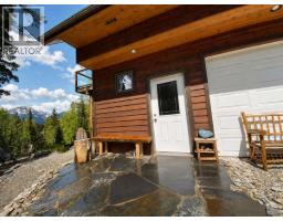 1629 Adolph Johnson Road, Golden, BC V0A1H1 Photo 8