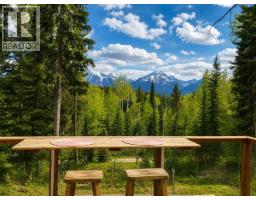 1629 Adolph Johnson Road, Golden, BC V0A1H1 Photo 32