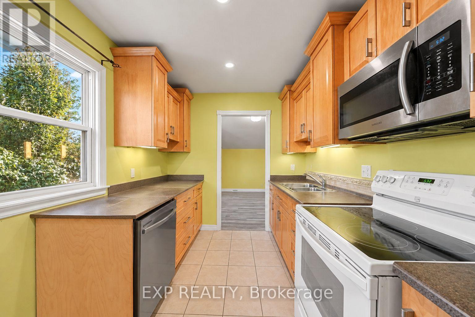 46 WILSON STREET E, Ottawa. Luxury613. By Peter Sagos - Image 16