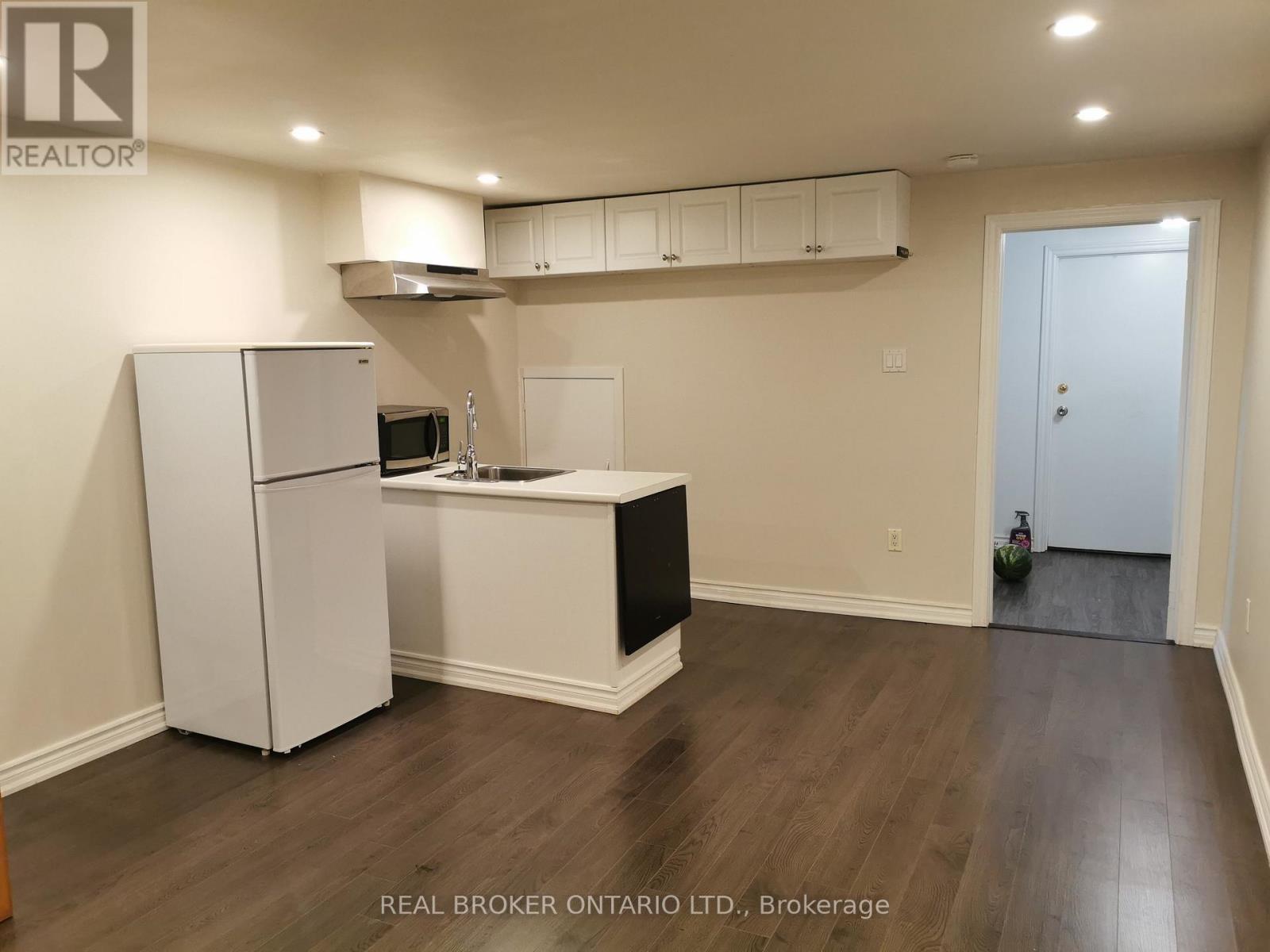 40 GREEN BUSH ROAD, Toronto (Newtonbrook West) — photo 2