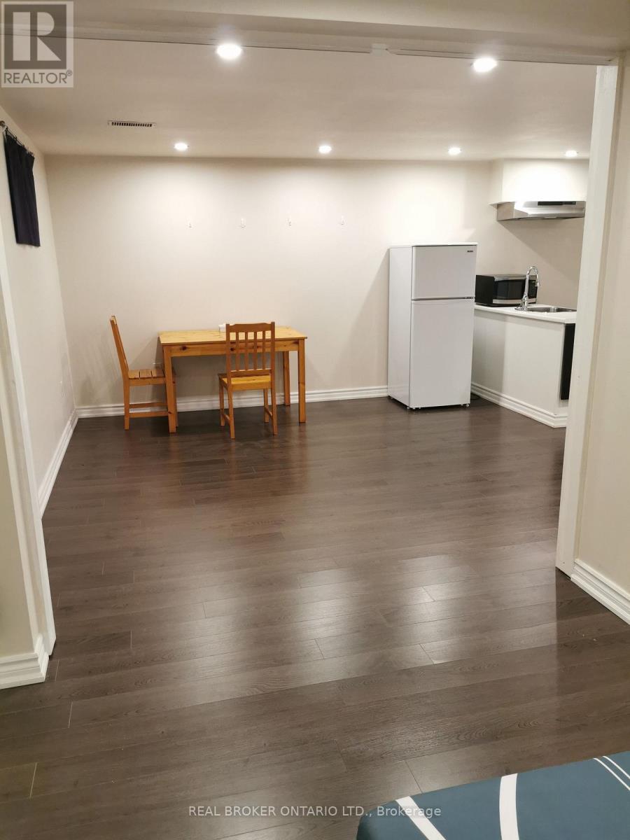 40 GREEN BUSH ROAD, Toronto (Newtonbrook West) — photo 4