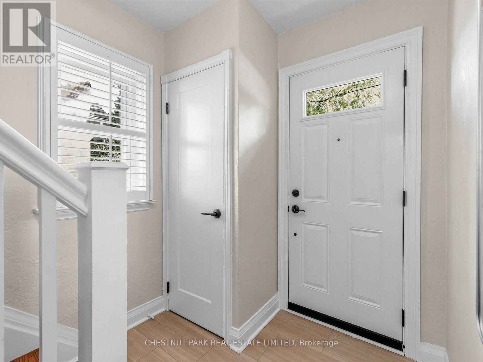8 BEAUFIELD AVENUE, Toronto (Leaside) — photo 4