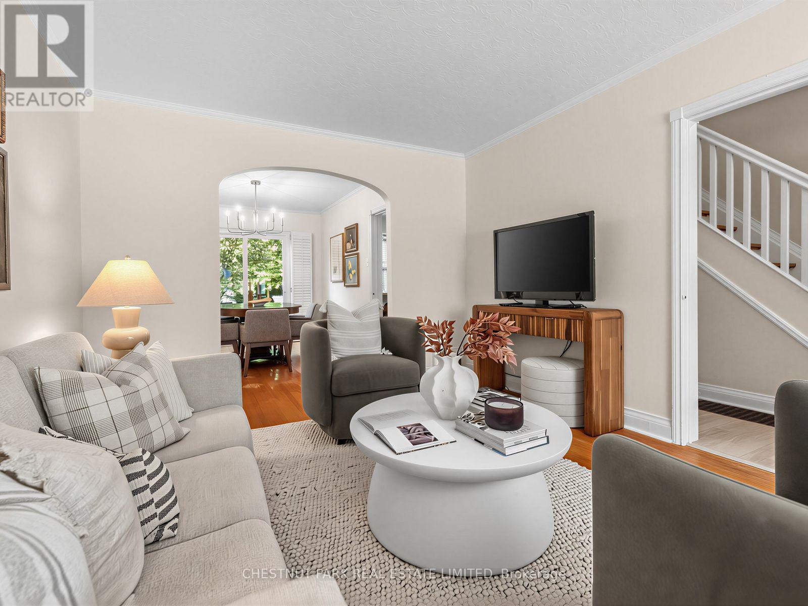8 BEAUFIELD AVENUE, Toronto (Leaside) — photo 6