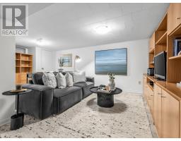 8 Beaufield Avenue, Toronto, ON M4G3R3 Photo 25