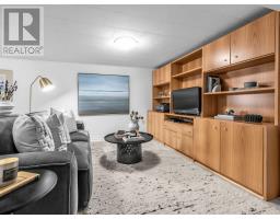 8 Beaufield Avenue, Toronto, ON M4G3R3 Photo 26