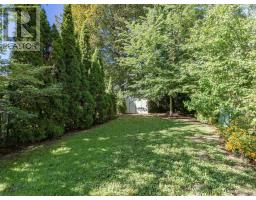 8 Beaufield Avenue, Toronto, ON M4G3R3 Photo 32